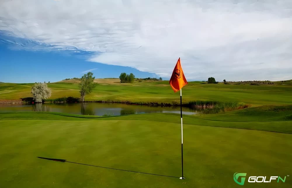 Canyon - Fox Hollow At Lakewood in Lakewood, Colorado — public, 27-hole golf course, designed by Denis Griffiths (1993)