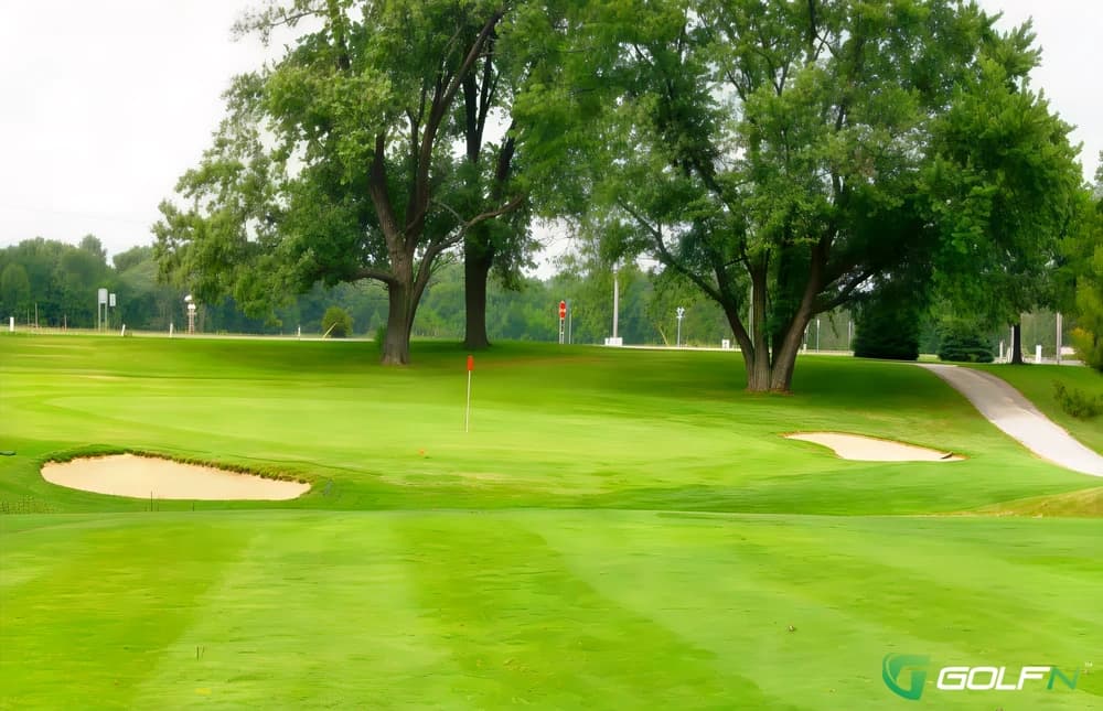 Vassar Golf & Country Club in Vassar, Michigan — public, 18-hole golf course, designed by Harley Hodges (1963)