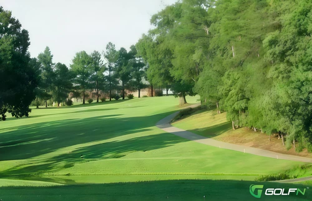 Lakewood Golf Club in Statesville, North Carolina — public, 18-hole golf course, designed by F. Britton