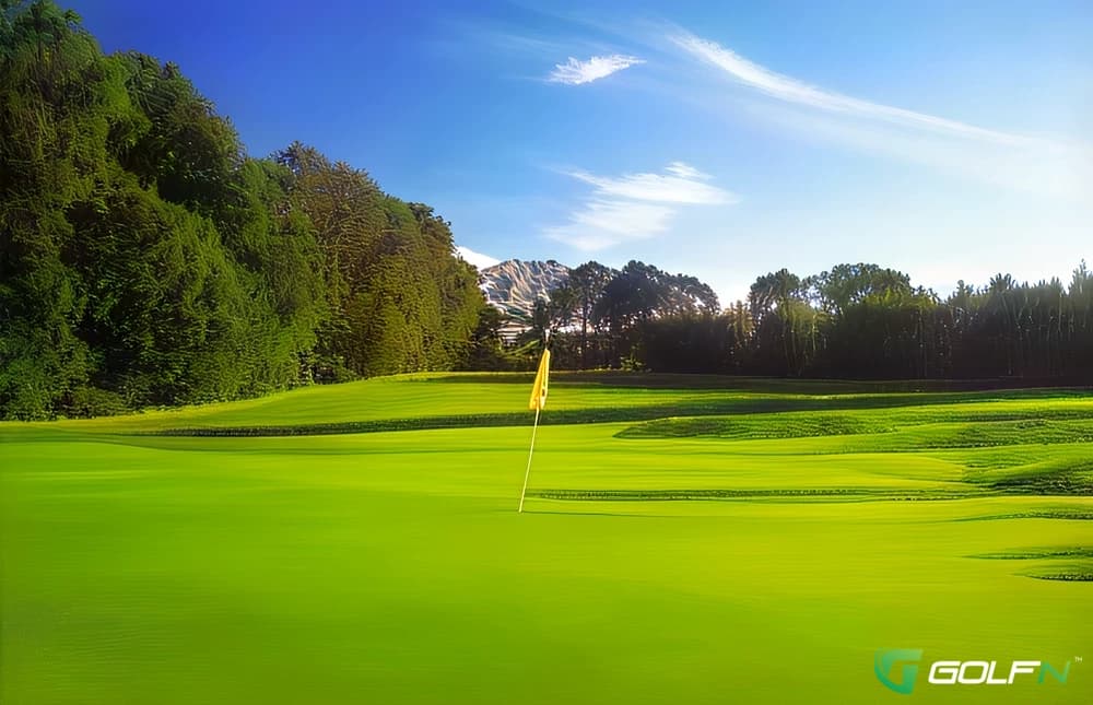Vogrie Country Park Golf Club in Gorebridge, Scotland — 9-hole golf course