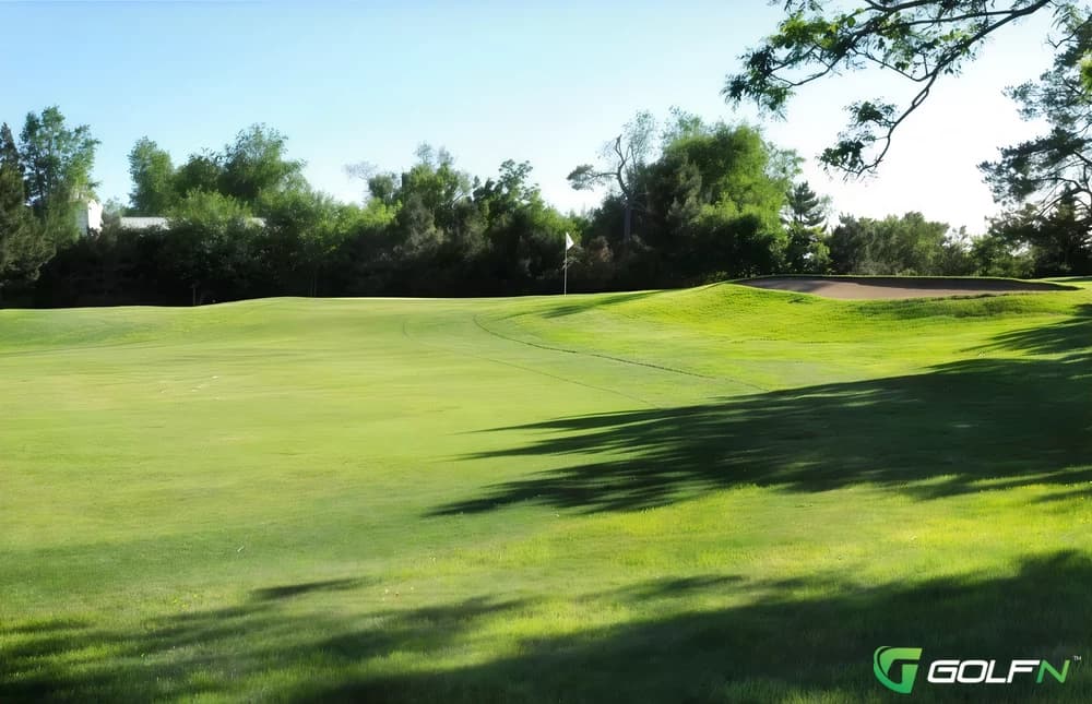Salina Country Club in Salina, Kansas — private, 18-hole golf course, designed by John J. Eberhardt (1911)