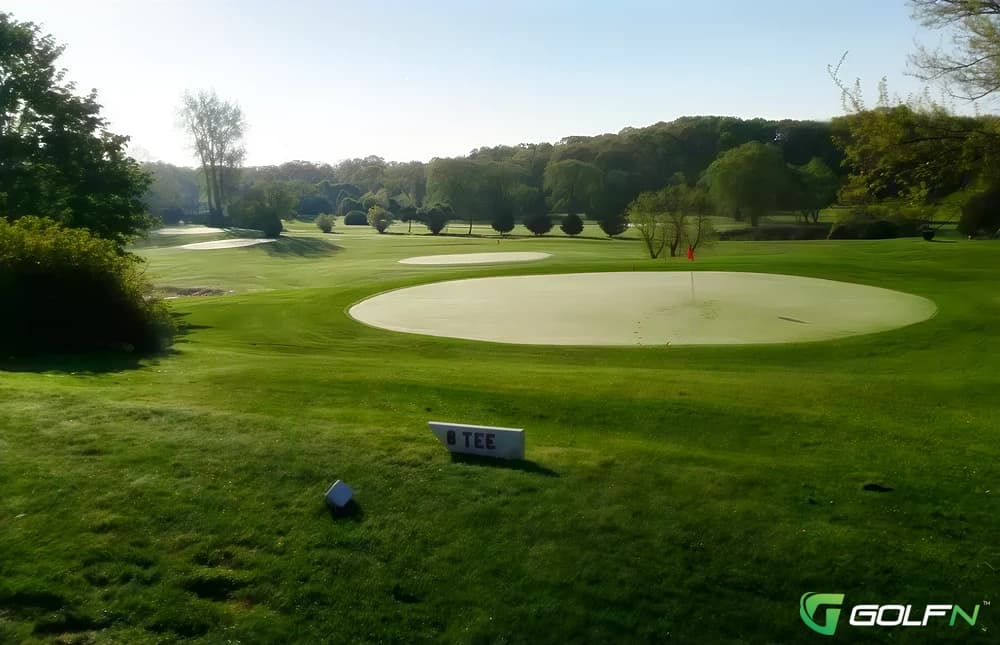 Sandy Pond Par 3 Golf Course in Riverhead, New York — public, 9-hole golf course
