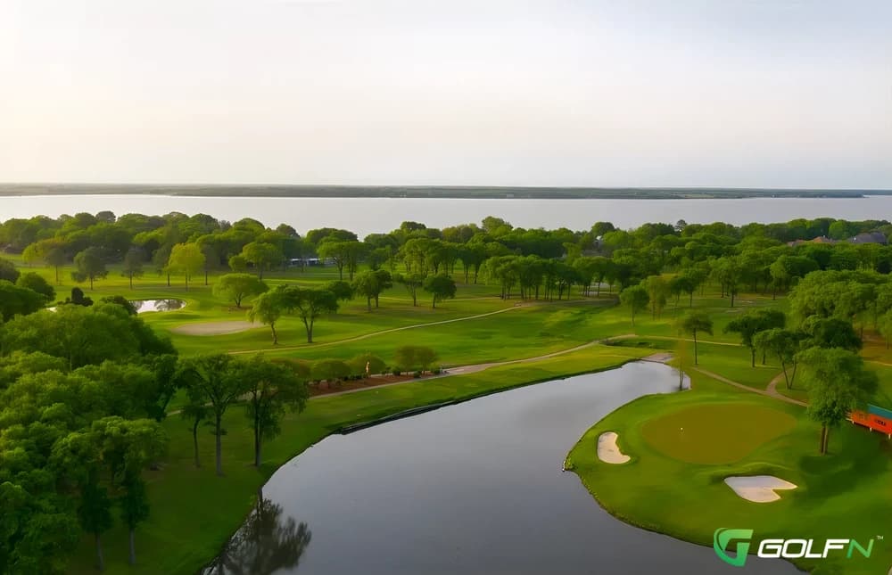 Cedar Creek Country Club in Kemp, Texas — private, 18-hole golf course