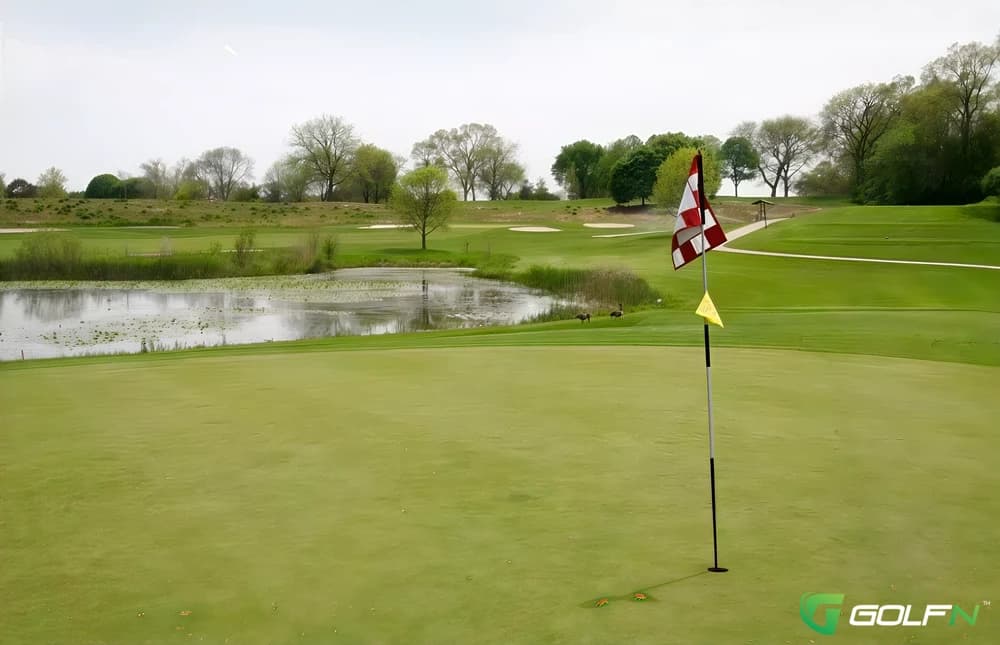 Belmont Golf Club in Downers Grove, Illinois — public, 9-hole golf course, designed by C.B. Macdonald (1892)