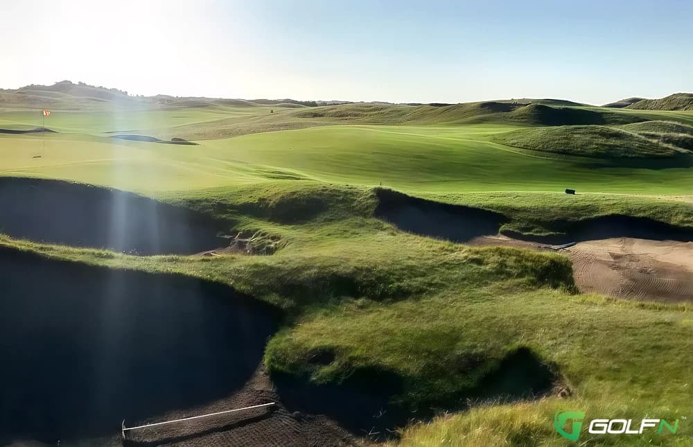 Cups - Dunes Golf Links in Rye, Victoria β public, 18-hole golf course, designed by Tony Cashmore