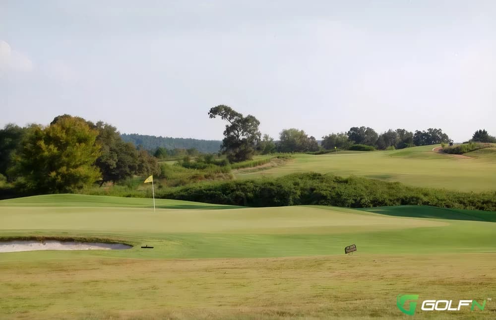 Jasper Country Club in Jasper, Texas — private, 9-hole golf course, designed by Mike Young (1989)
