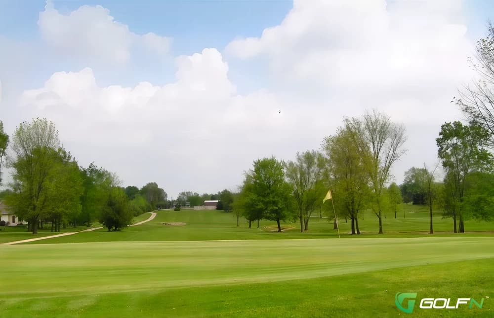 Timberview Golf Club in Marysville, Ohio — semi-private, 18-hole golf course, designed by Lewis & Lewis (1989)