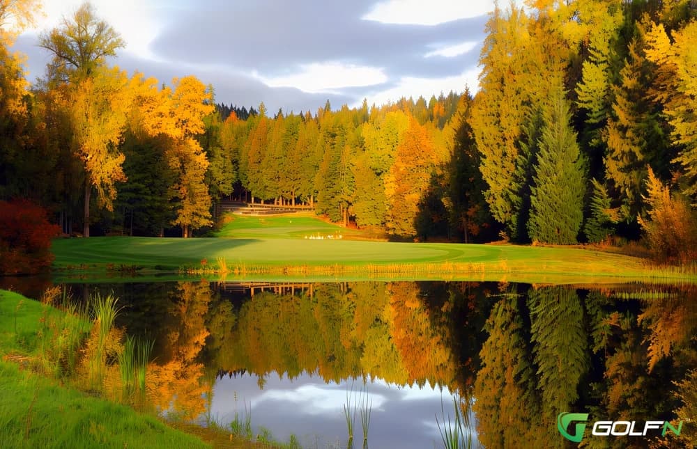 Idaho Club Golf Course in Sandpoint, Idaho — semi-private, 18-hole golf course, designed by Jack Nicklaus (2008)