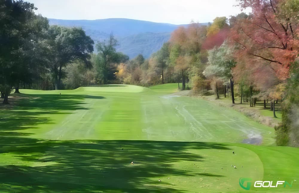 Two Rivers Golf Course in Nashville, Tennessee — public, 18-hole golf course, designed by Leon Howard