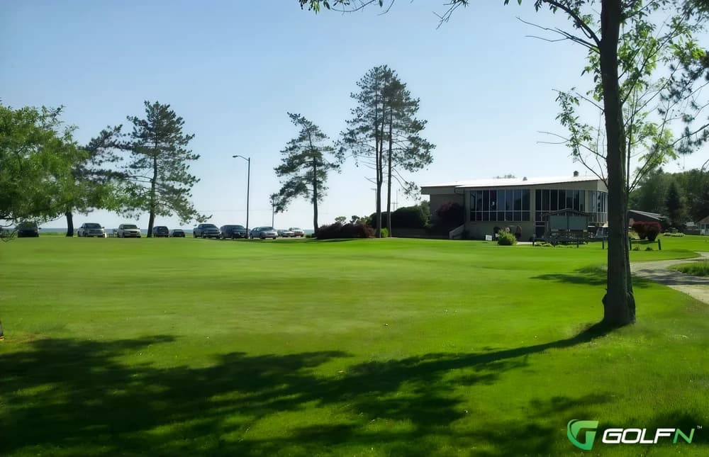 North Shore Golf Club in Menominee, Michigan — semi-private, 18-hole golf course