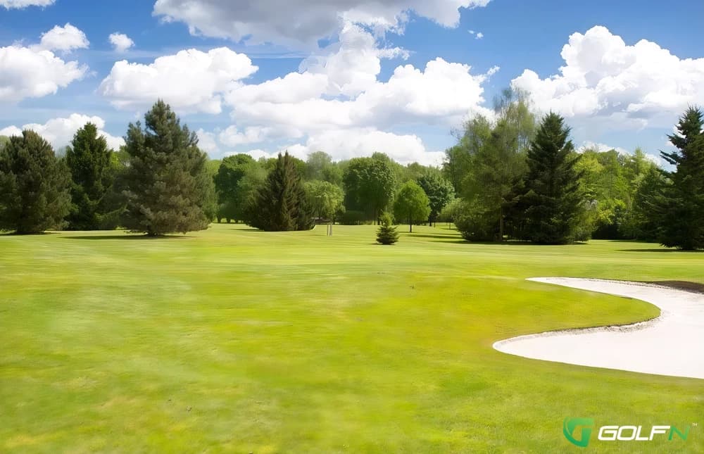 Royal Meadows Golf Course in Kansas City, Missouri — public, 18-hole golf course, designed by Charles Stayton