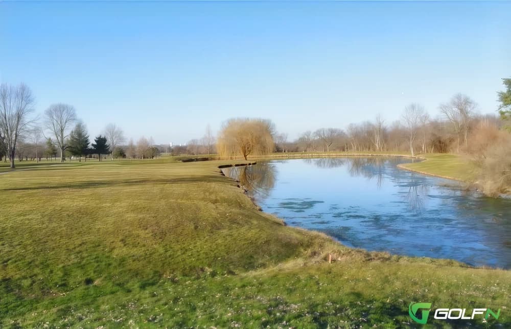 Pleasant Hill Golf Club in Middletown, Ohio — public, 18-hole golf course, designed by Jack Kidwell