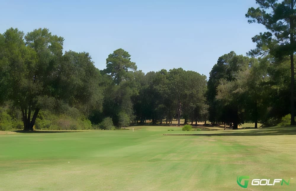 Dogwood Lakes Golf Club in Bonifay, Florida — public, 18-hole golf course
