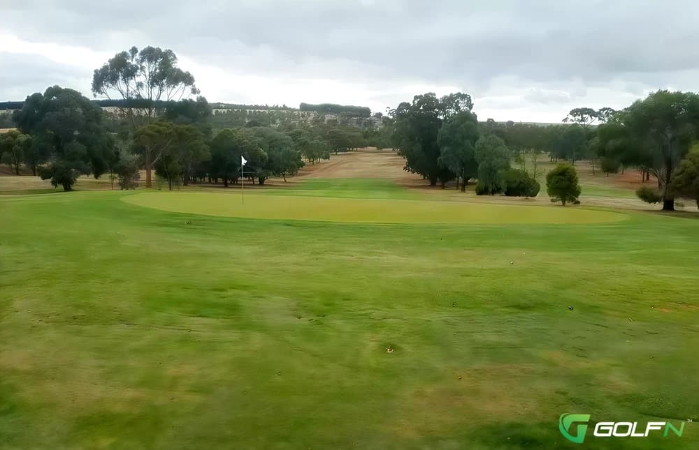 Bacchus Marsh West Golf Club in Bacchus Marsh, Victoria β private, 18-hole golf course