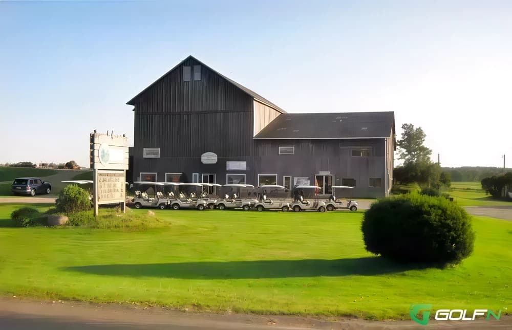 Mound Grove Golf Course in Waterford, Pennsylvania — public, 18-hole golf course
