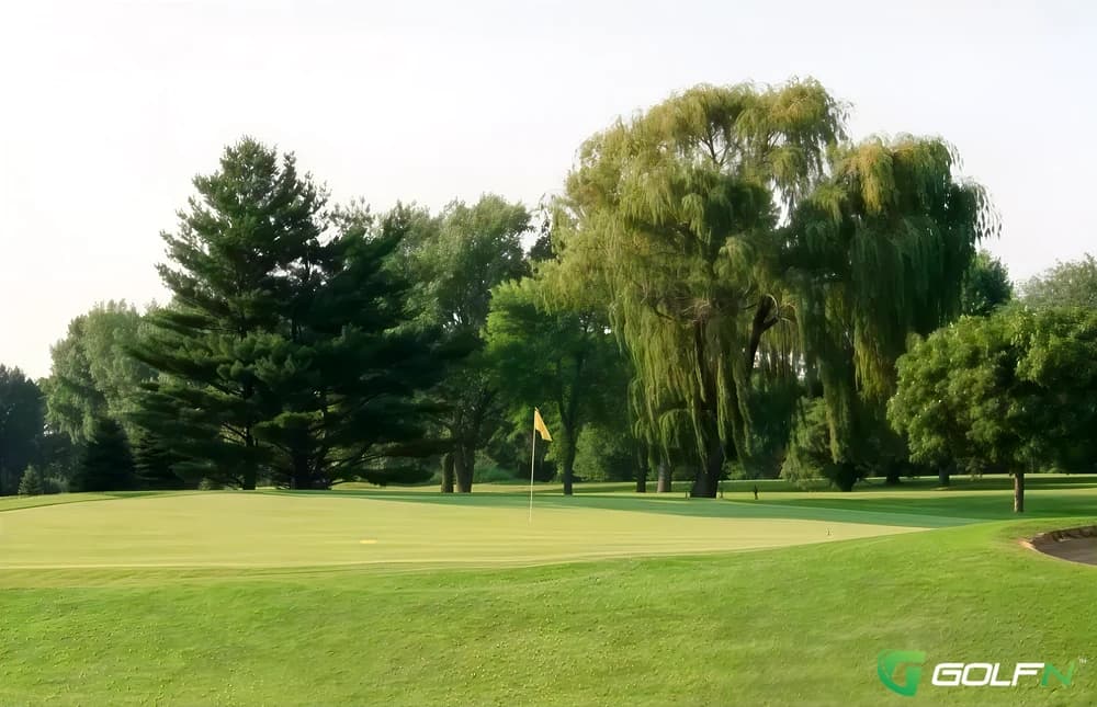 Spring Creek Golf Course in Spring Valley, Illinois — public, 18-hole golf course, designed by Ken Killian (1964)