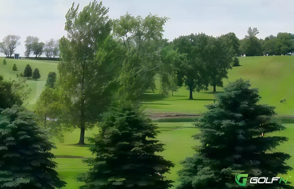 Highlands - Canadian Lakes Country Club in Stanwood, Michigan — private, 9-hole golf course