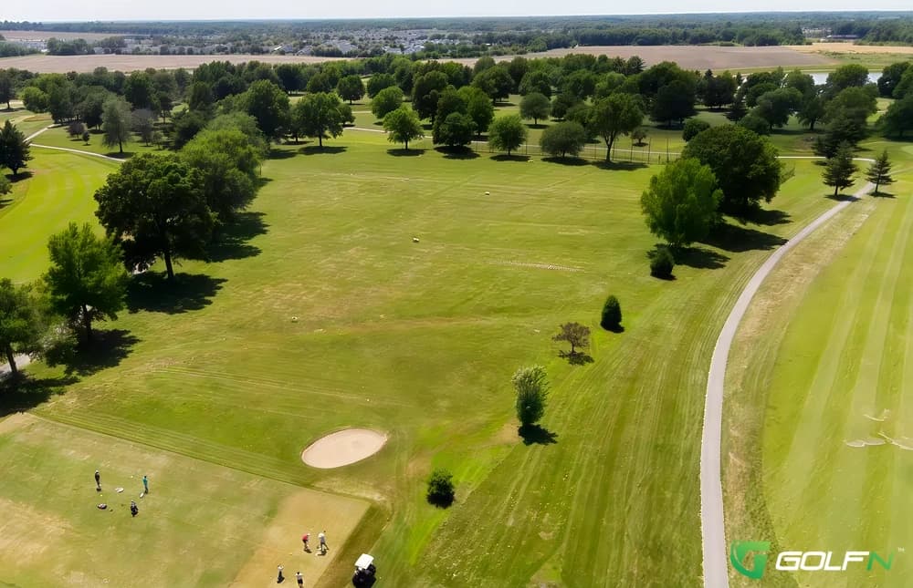 Tamarack Country Club in O Fallon, Illinois — public, 18-hole golf course, designed by Pete Dye (1965)