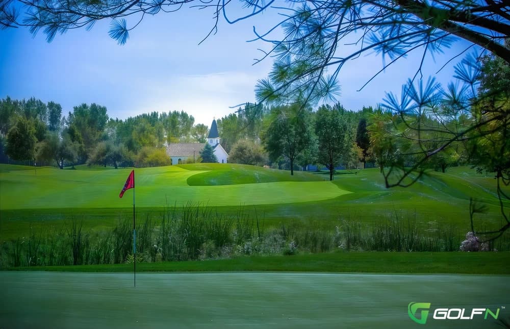Golf Club At Apple Mountain in Freeland, Michigan — resort, 18-hole golf course, designed by John Sanford (1998)
