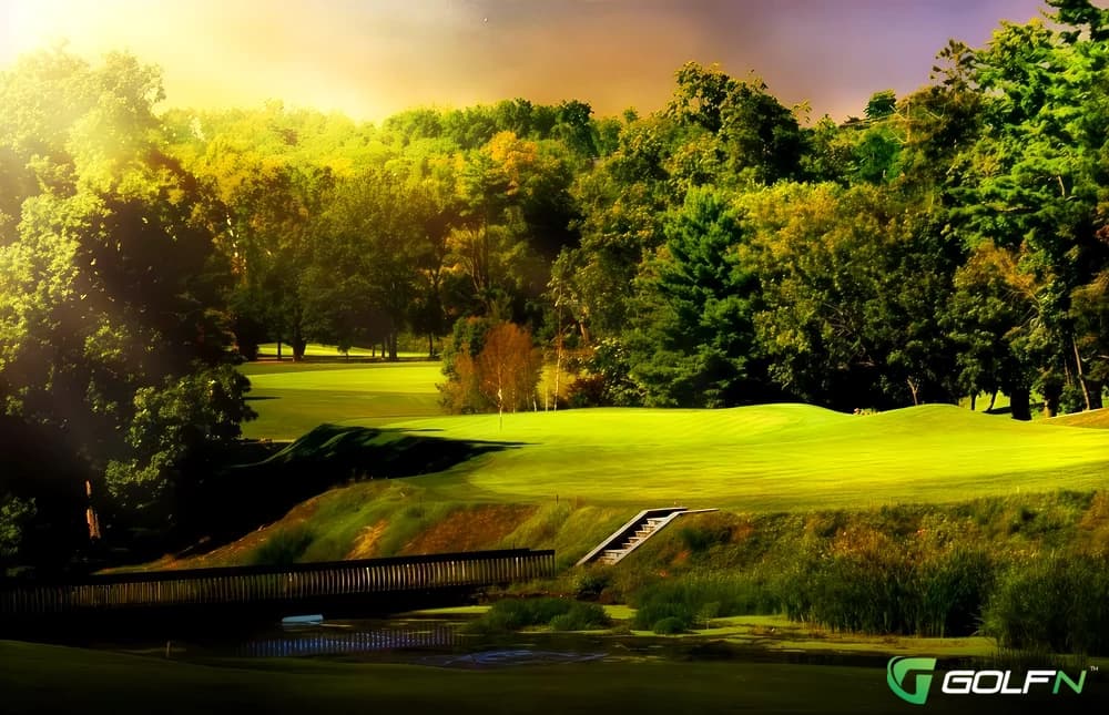 Knollwood Country Club in West Bloomfield, Michigan — private, 18-hole golf course, designed by Donald Ross