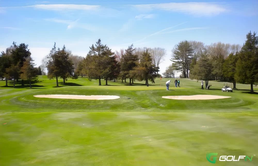 Southington Country Club in Plantsville, Connecticut — semi-private, 18-hole golf course