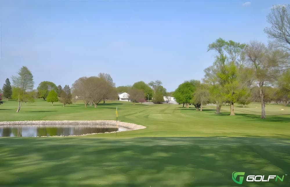 Red Carpet Golf Course in Waterloo, Iowa — public, 18-hole golf course, designed by Tom Bendelow (1920)