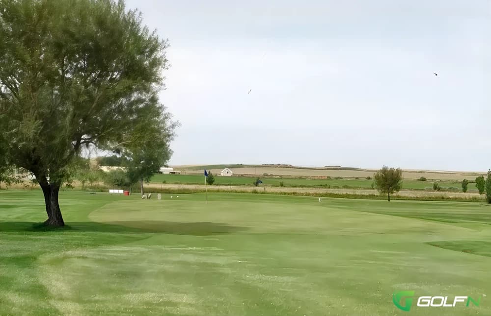 Fort Custer Golf Club in Hardin, Montana — semi-private, 9-hole golf course