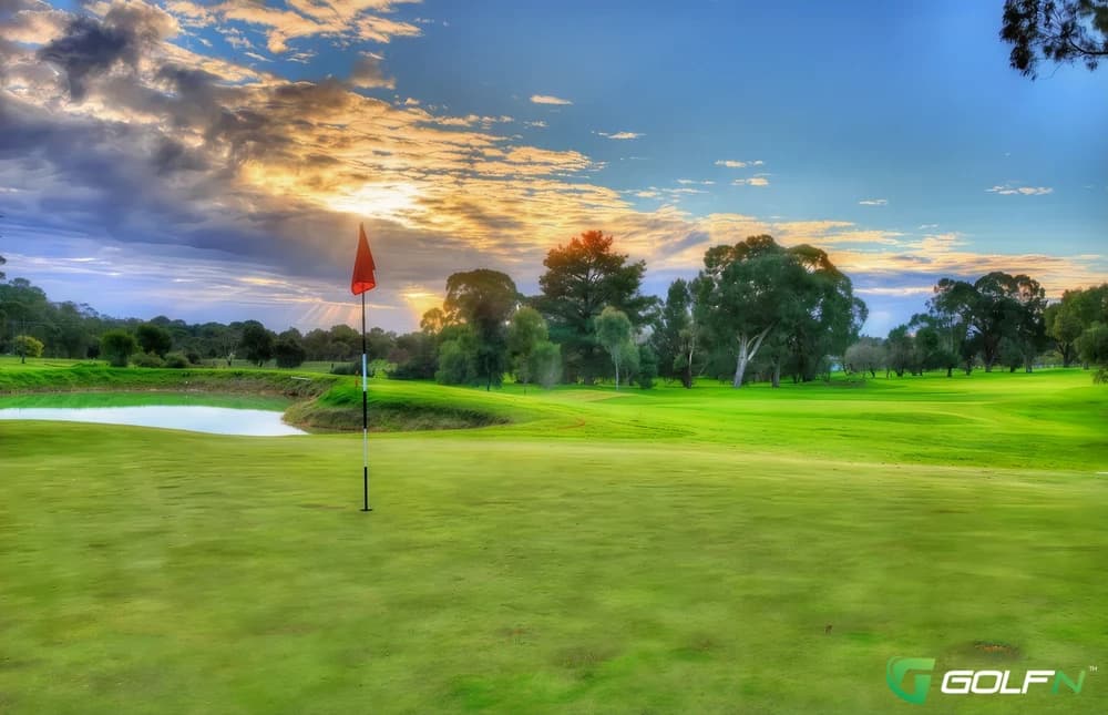 Sandy Creek Golf Club in Sandy Creek, South Australia β semi-private, 18-hole golf course