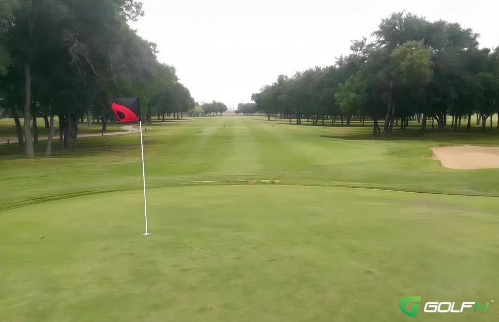 Lakes - Indian Creek Golf Course in Carrollton, Texas — public, 36-hole golf course, designed by Dick Phelps (1983)
