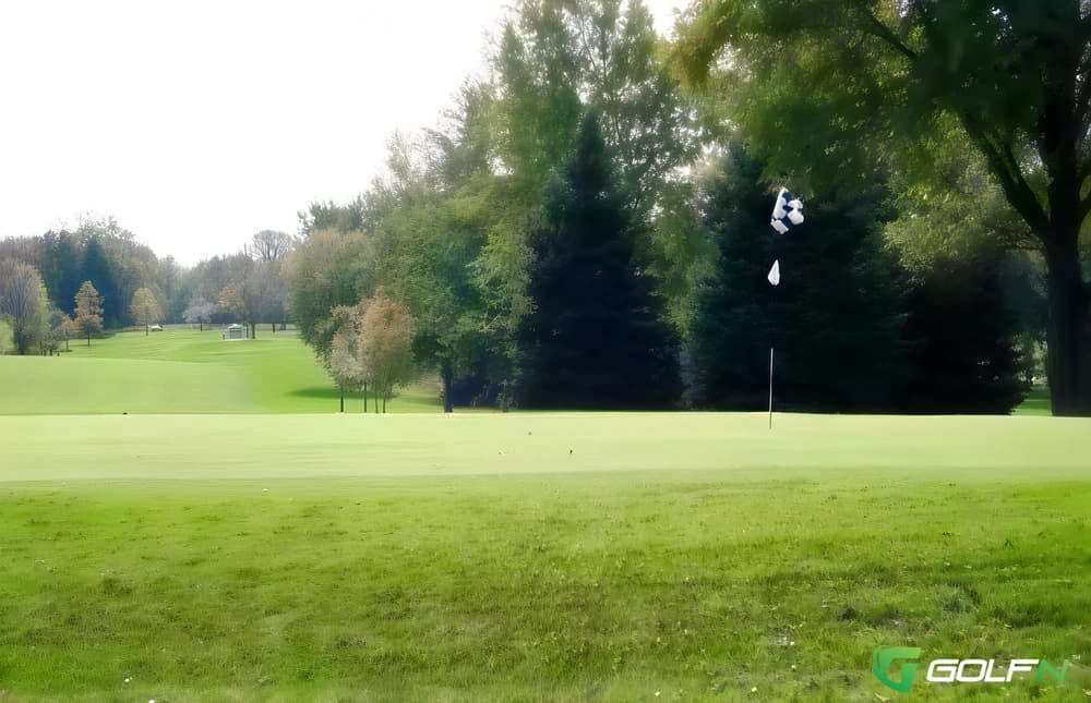 Ridgeway Golf & Country Club in Neenah, Wisconsin — private, 18-hole golf course, designed by Mark Prindle