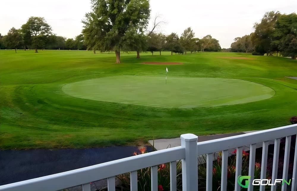 Baker Park Golf Course in Kewanee, Illinois — public, 18-hole golf course