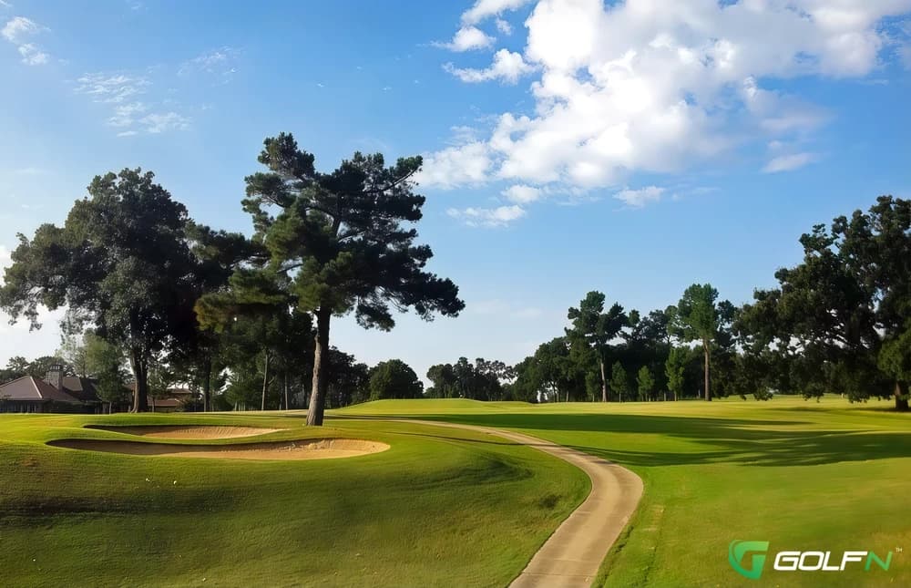 Muskogee Country Club in Muskogee, Oklahoma — private, 18-hole golf course, designed by Perry Maxwell (1924)
