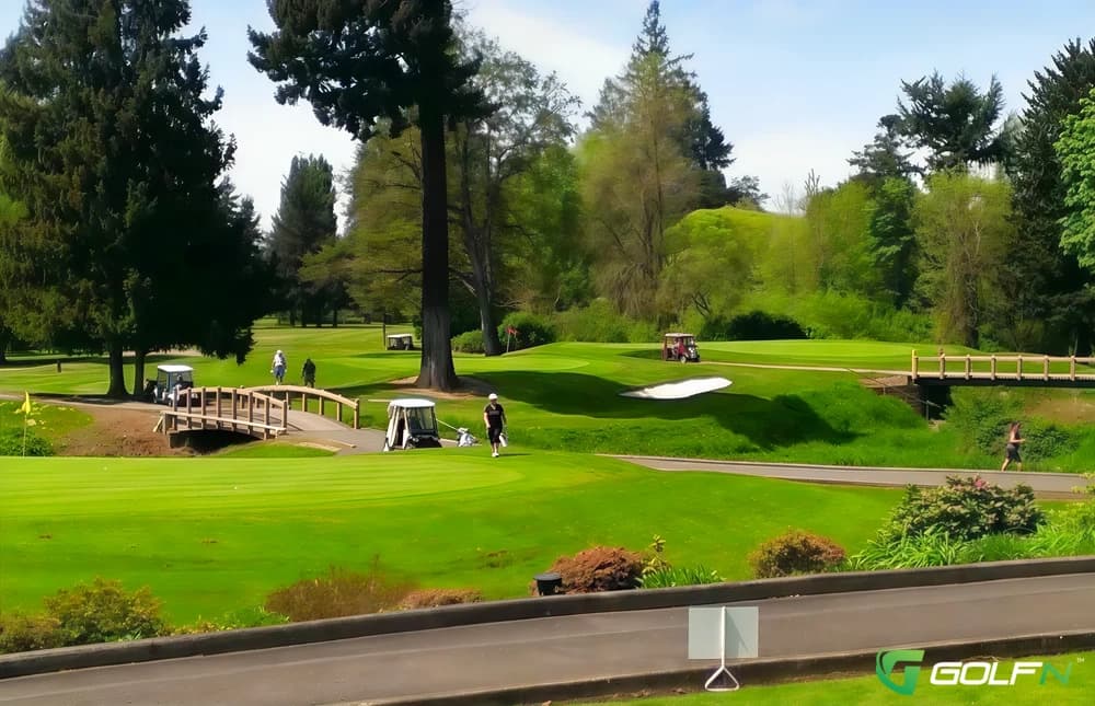 Mcnary Golf Club in Keizer, Oregon — semi-private, 18-hole golf course, designed by Fred Federspiel