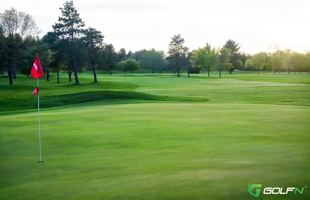 Amherst Country Club in Amherst, New Hampshire — public, 18-hole golf course, designed by William F. Mitchell (1964)