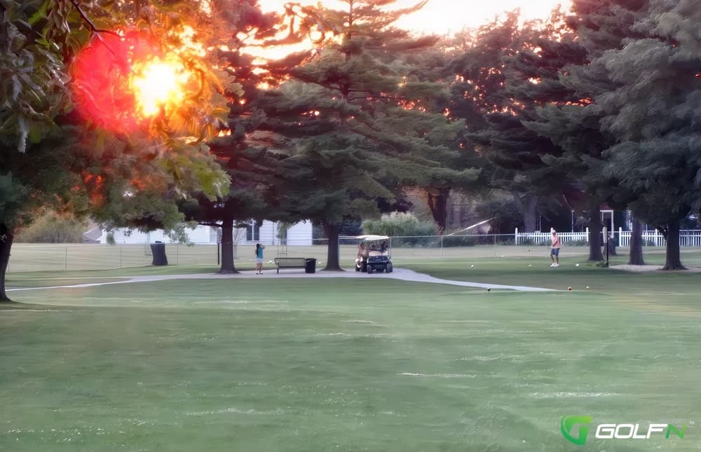 Bellevue - Twin Lakes Golf Course in Bellevue, Ohio — public, 9-hole golf course