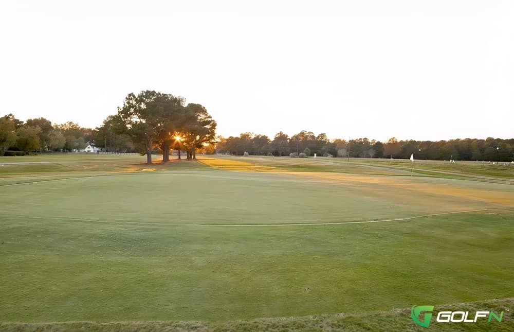 Echo Farms Golf & Country Club in Wilmington, North Carolina — semi-private, 18-hole golf course, designed by Gene Hamm
