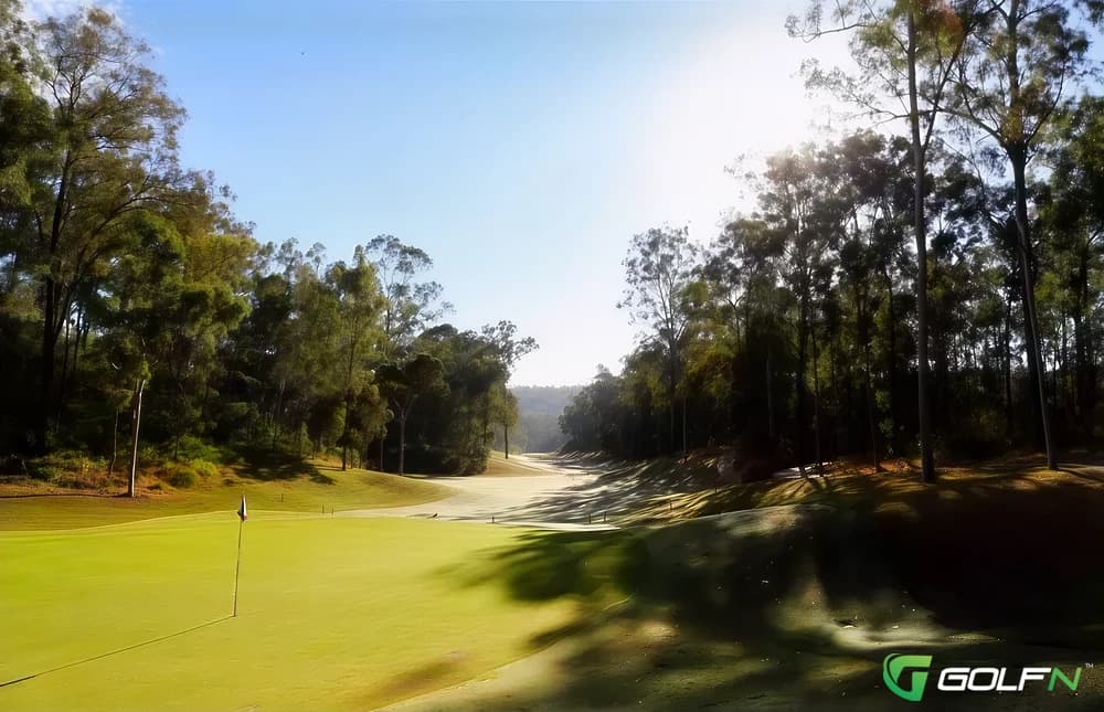 Brookwater Golf Club in Brookwater, Queensland β public, 18-hole golf course, designed by Greg Norman (2002)