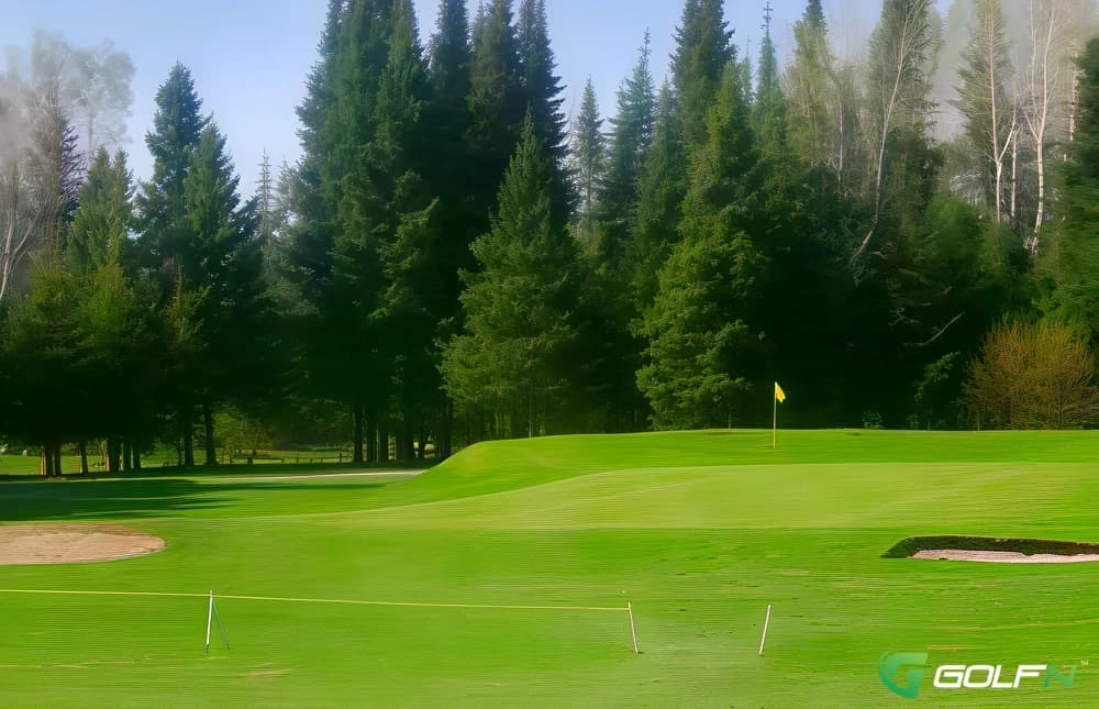 Centennial Golf Centre in Thunder Bay, Ontario — public, 9-hole golf course