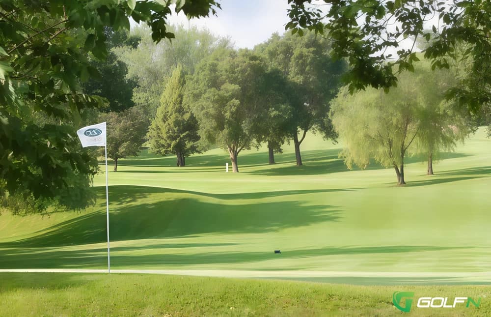 Hillcrest Country Club in Saint Paul, Minnesota — private, 18-hole golf course, designed by Bill Kalpeper