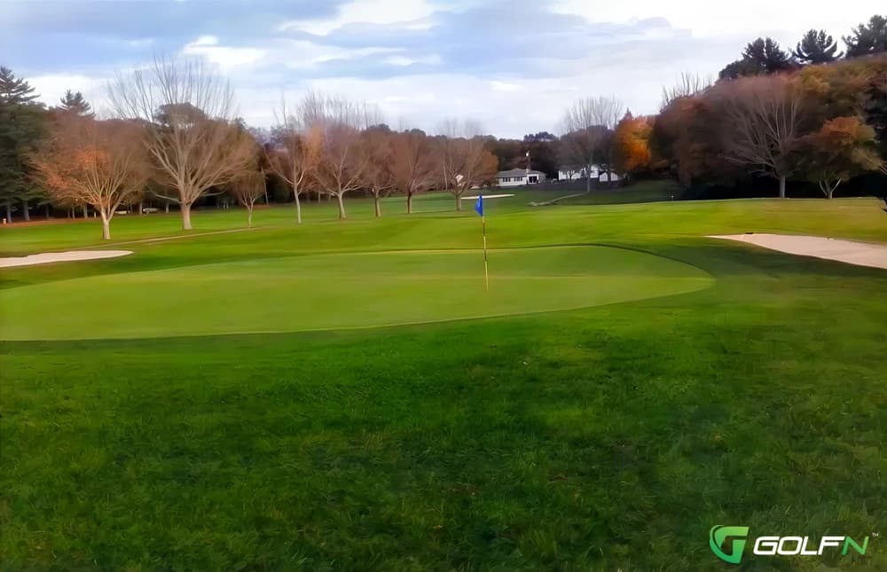 Dysart Golf Club in Dysart, Queensland β semi-private, 18-hole golf course