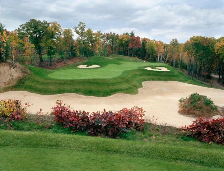 Red Tail Golf Club in Avon, Ohio — private, 18-hole golf course, designed by Robert von Hagge (1999)