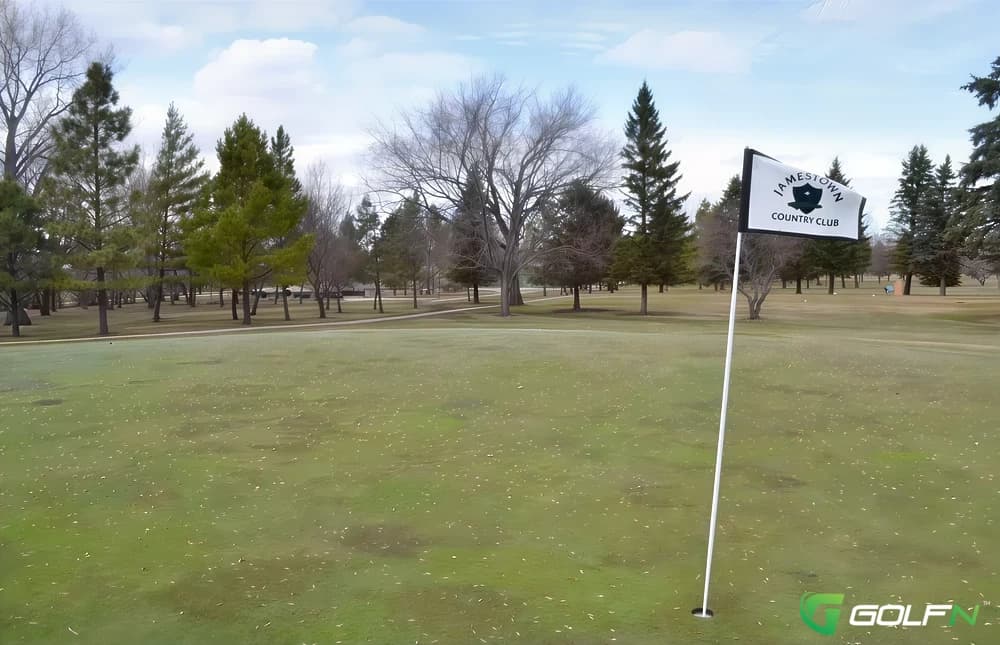 Jamestown Country Club in Jamestown, North Dakota — semi-private, 18-hole golf course