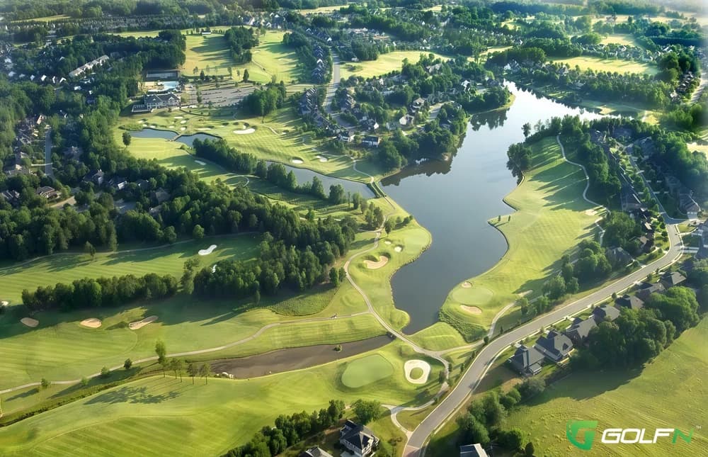 North Stone Club in Huntersville, North Carolina — private, 18-hole golf course, designed by P. B. Dye (1997)