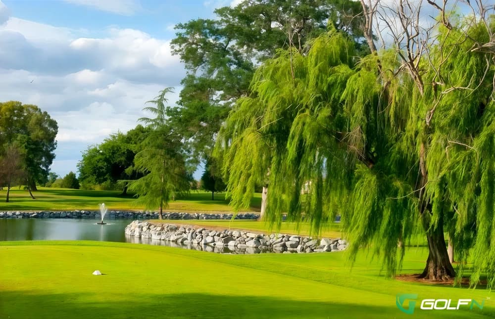Diamond Oaks Municipal Golf Course in Roseville, California — public, 18-hole golf course, designed by Ted Robinson, Sr. (1963)