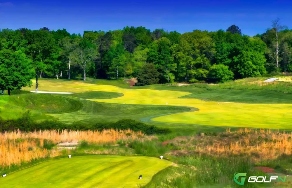 Honors Course in Ooltewah, Tennessee — private, 18-hole golf course, designed by Pete Dye (1983)