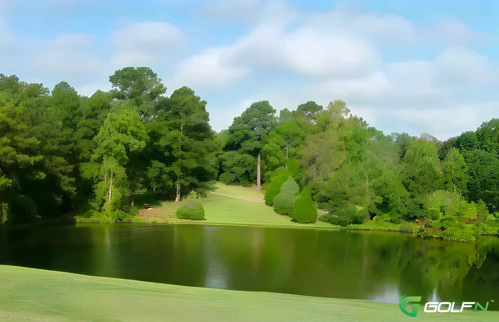 Lakeview Golf & Country Club in Mabelvale, Arkansas — public, 18-hole golf course