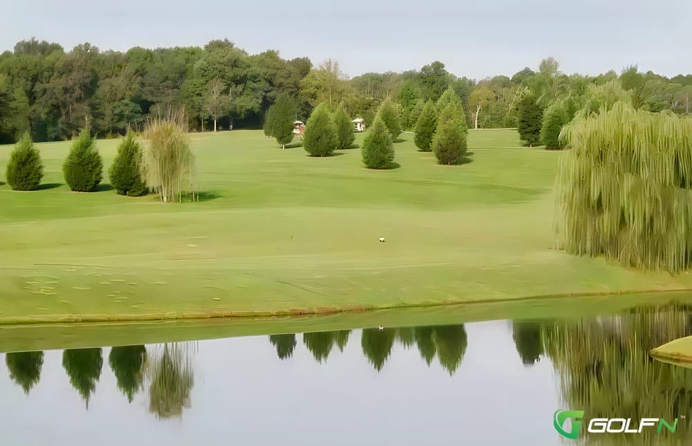 Willow Ridge Golf Course in Mc Ewen, Tennessee — public, 18-hole golf course
