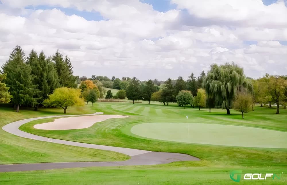 Elliot Golf Course in Rockford, Illinois — public, 18-hole golf course, designed by Larry Packard (1968)