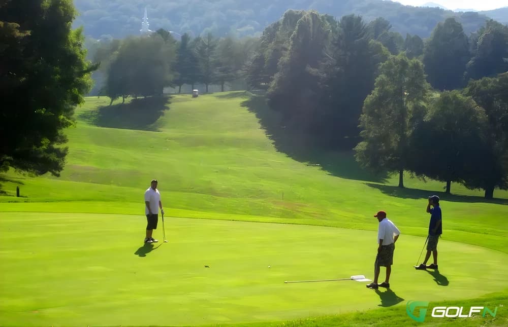 Bluefield Elks Country Club in Bluefield, West Virginia — semi-private, 9-hole golf course
