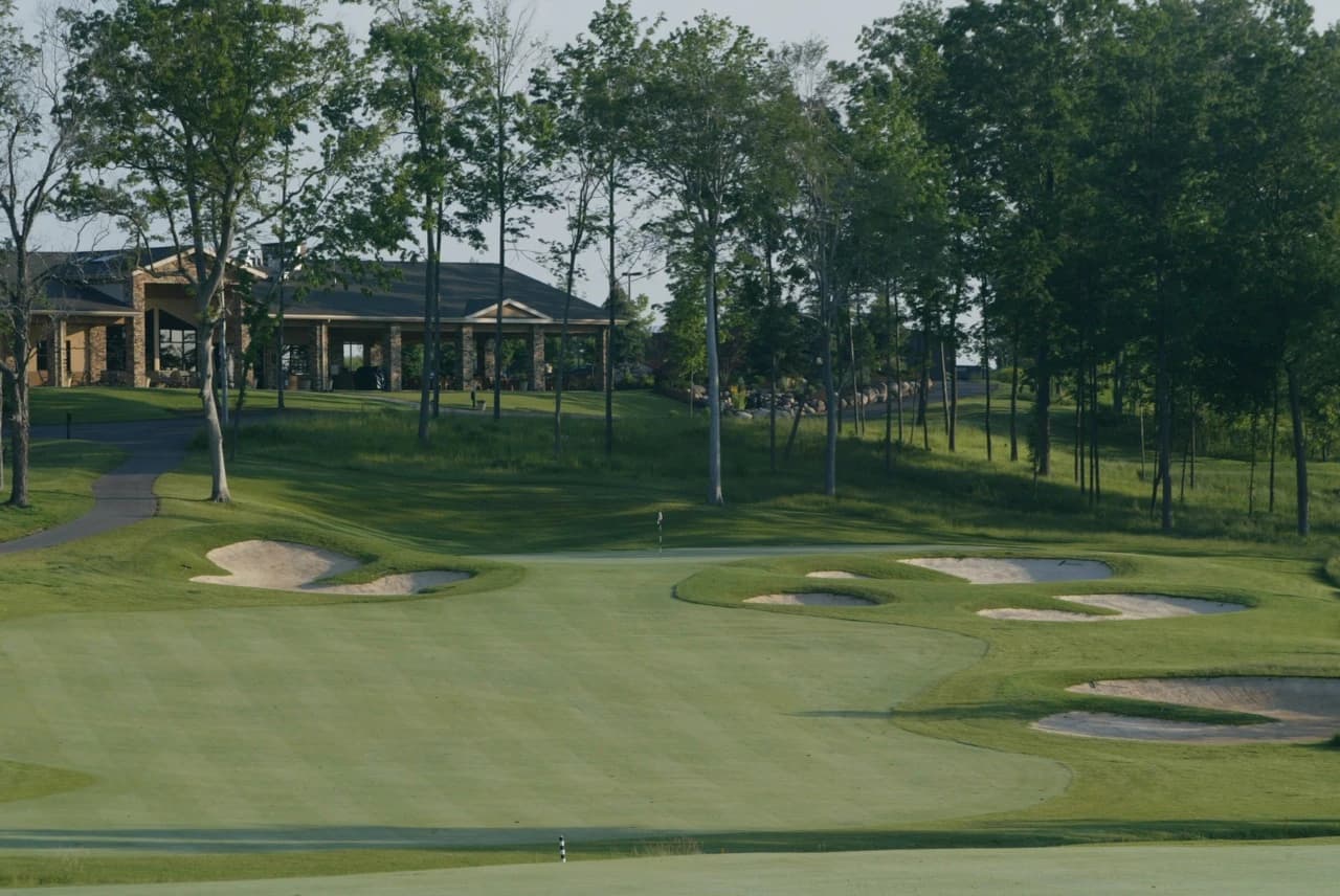 Ravenwood Golf Club in Victor, New York — public, 18-hole golf course, designed by Nelson & Haworth (2002)